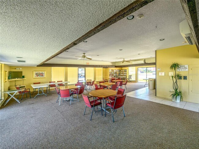 Building Photo - 120 Caryl Way