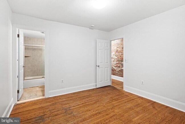 Building Photo - 1305 Spruce St