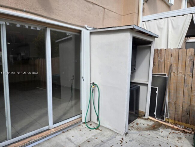 Building Photo - 13926 SW 175th Terrace