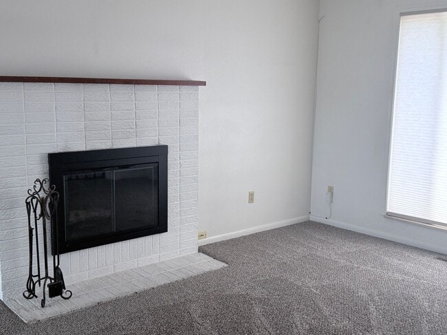 Building Photo - 5710 Eldora Dr