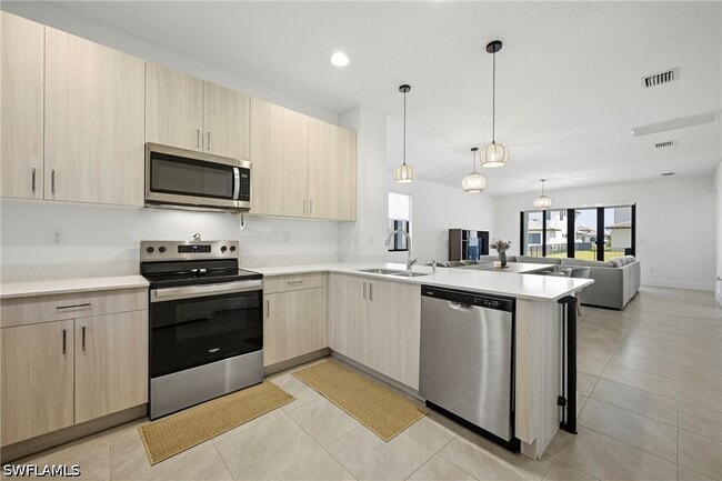 Building Photo - 5187 Nevola Ave