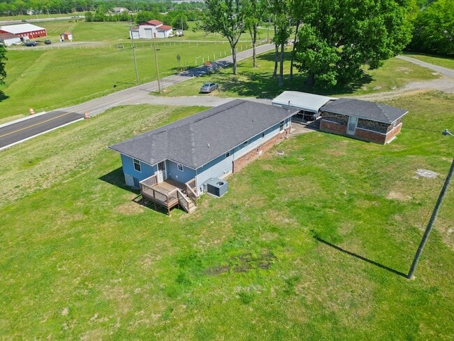 Building Photo - 427 Rome Pike