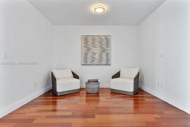 Building Photo - 1331 Brickell Bay Dr