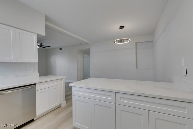 Building Photo - 2251 Wigwam Pkwy