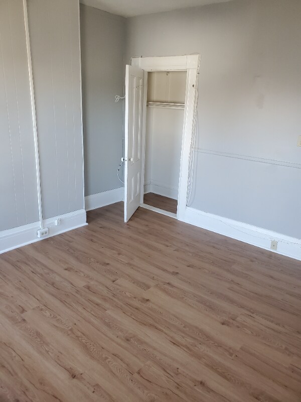 Building Photo - 490 Pine St