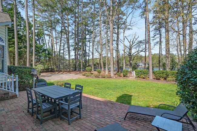 Building Photo - 14279 Eastfield Dr