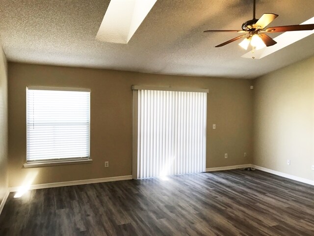 Building Photo - 3080 Golden Pond Blvd