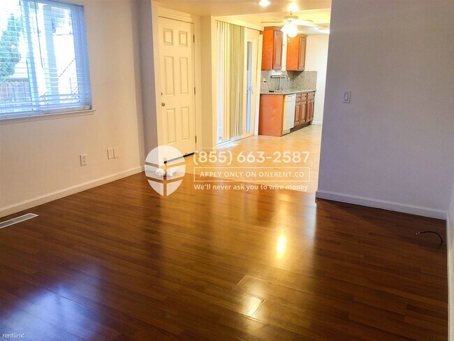 Building Photo - 248 Greendale Way