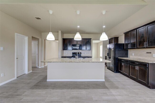 Building Photo - 17834 Royal Breccia Ln
