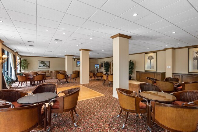 Building Photo - 5000 N Ocean Blvd