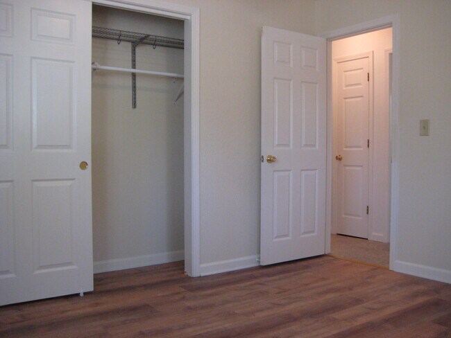 Master bedroom with large closet. - 567 San Geronimo Valley Dr