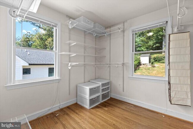 Building Photo - 6023 Walhonding Rd