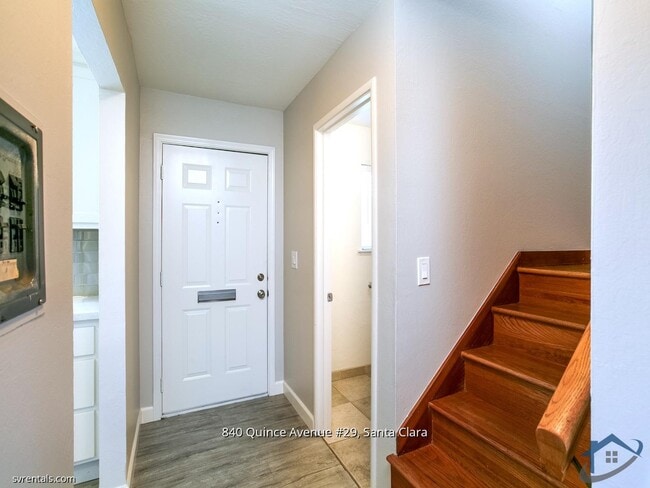 Building Photo - 840 Quince Ave