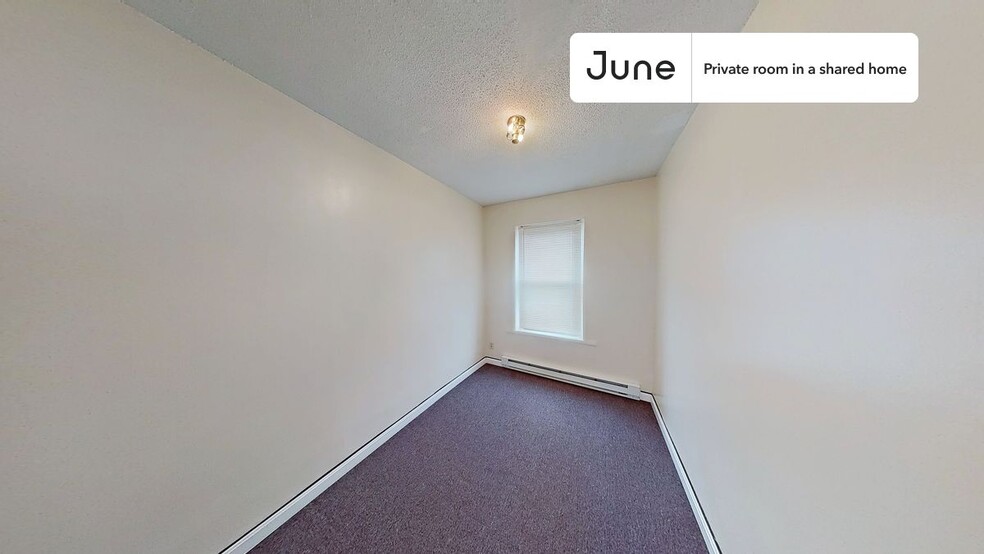 Building Photo - Room in Shared 3 bed/1 bath home in South End