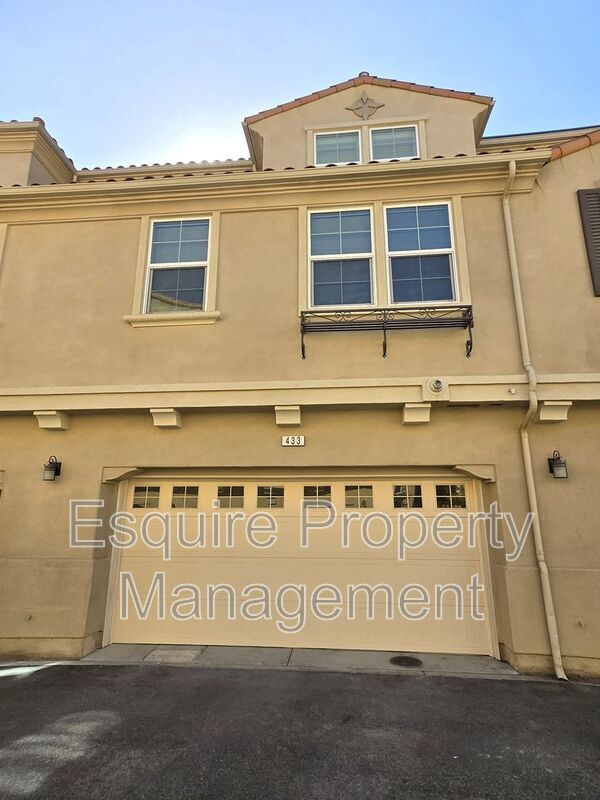 Building Photo - 433 Castiano St