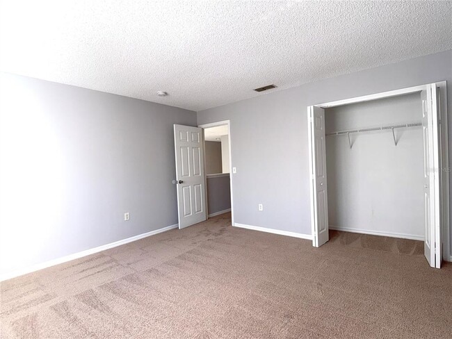 Building Photo - 732 Casterton Cir