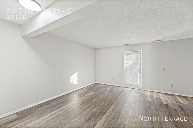 Building Photo - 2069 SW 36th St