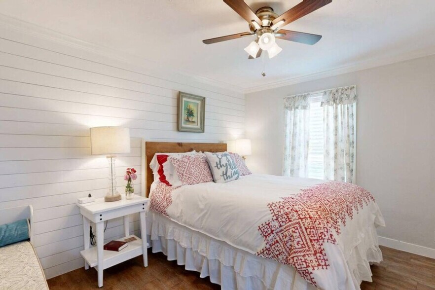 Building Photo - 5291 Dymple Ln