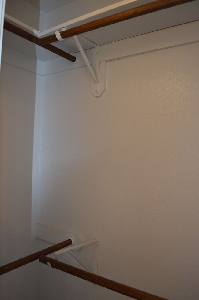 Building Photo - 2002Tru