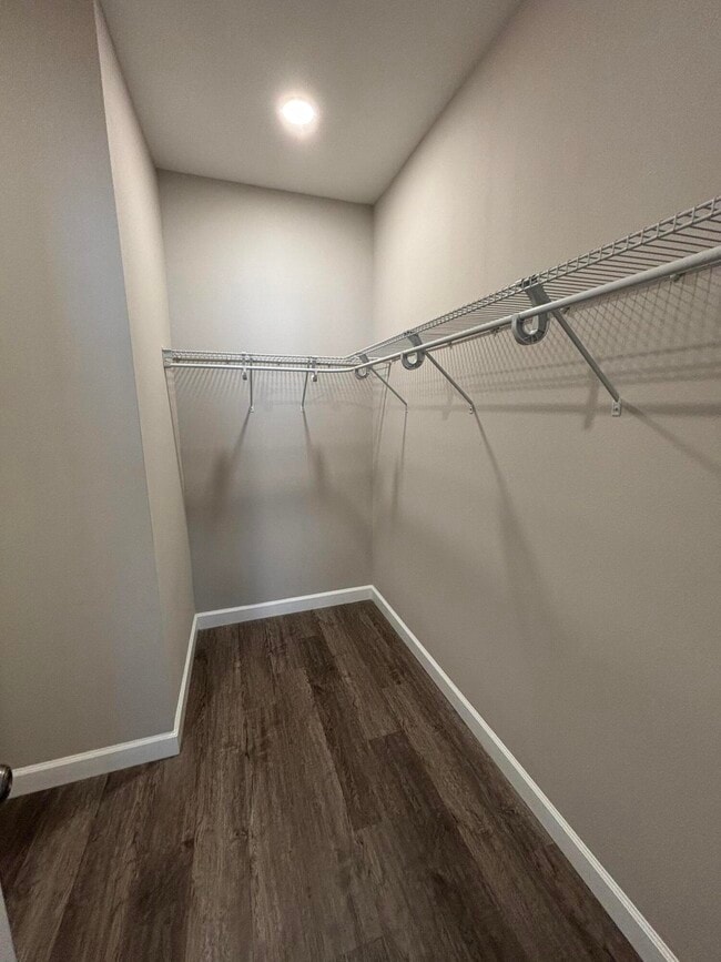 Building Photo - 1824 Stable Ln