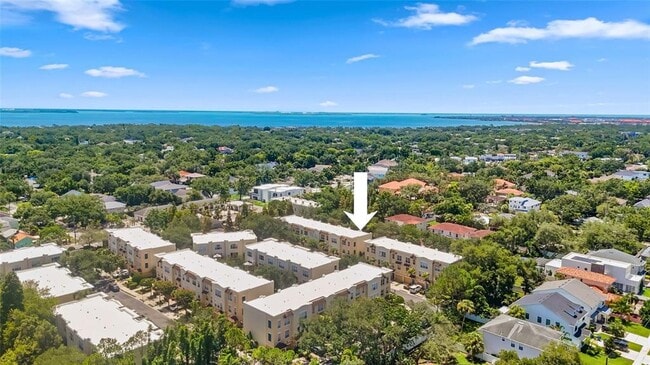 Building Photo - 3175 Bayshore Oaks Dr