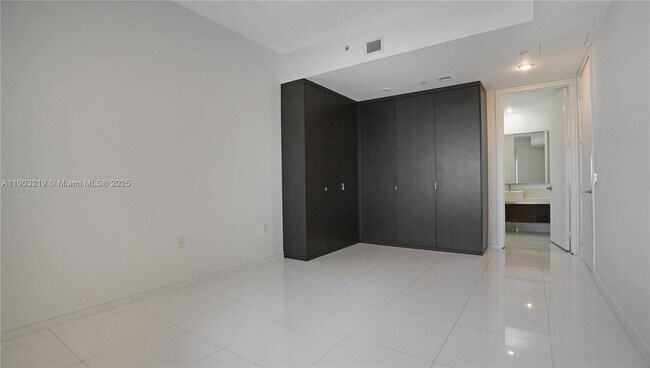 Building Photo - 1100 Biscayne Blvd