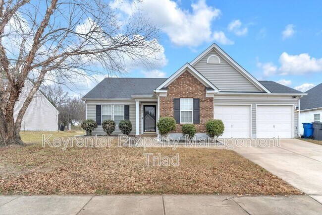 Building Photo - 540 Lake Way