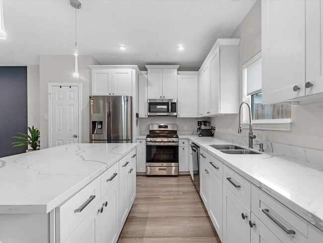 Building Photo - 8407 James Franklin St