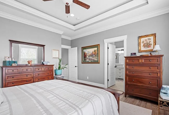 Building Photo - Beautiful Custom Home