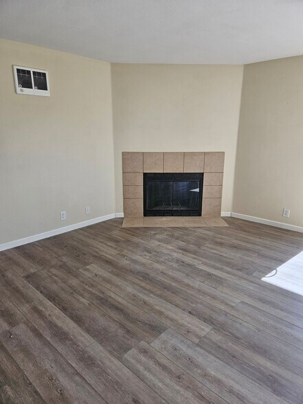 Living Room - 225 W El Norte Pky