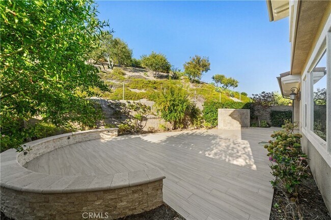 Building Photo - 1151 Summit Oak Dr
