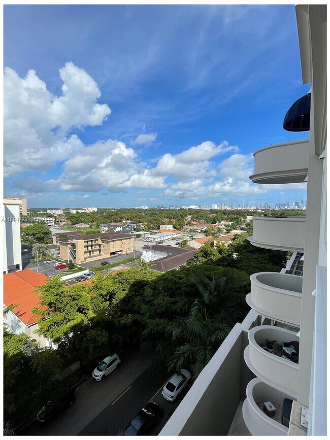 Building Photo - 50 Menores Ave