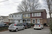 Building Photo - 2BR/ 1.5BA Townhouse with Basement
