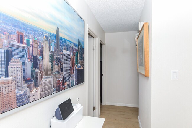 Building Photo - 55 S Kukui St