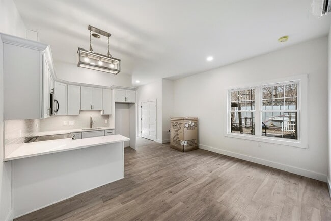 Building Photo - 1083 US-9
