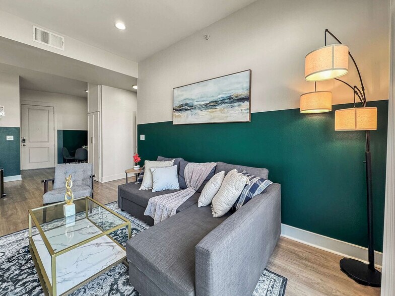 Building Photo - 2901 Indiana St