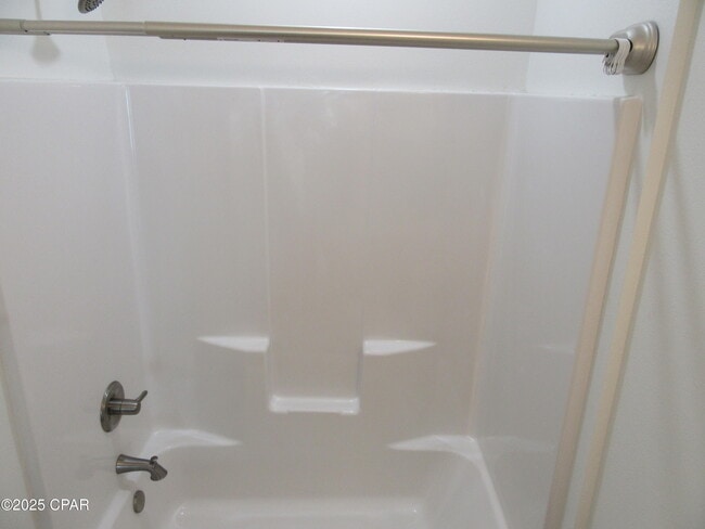 Building Photo - 2811 N Panama Ave