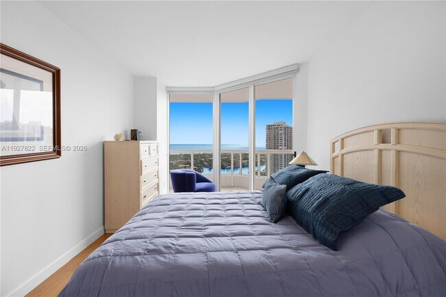 Building Photo - 21055 Yacht Club Dr