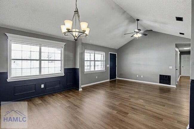 Building Photo - 291 Sabreena Cir