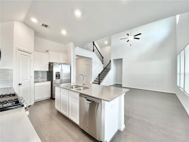 Building Photo - 1616 Cobblecrest Ln