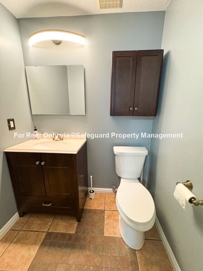 Building Photo - Wonderful Draper East Bench Home with Gorgeous Valley Views