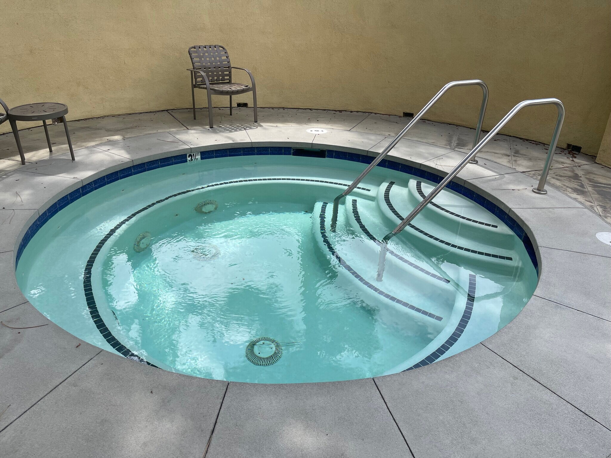 Building Photo - 910 Timberwood