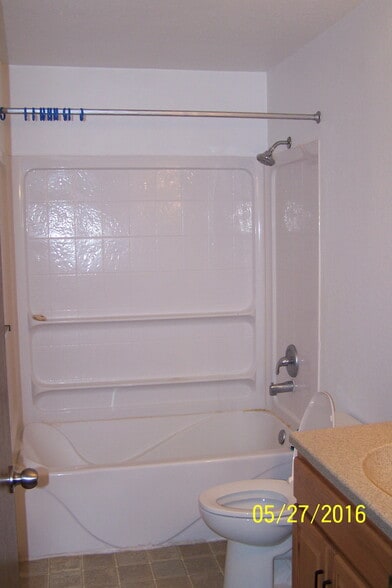 Remodeled Bathroom - 2745 Summer Dr
