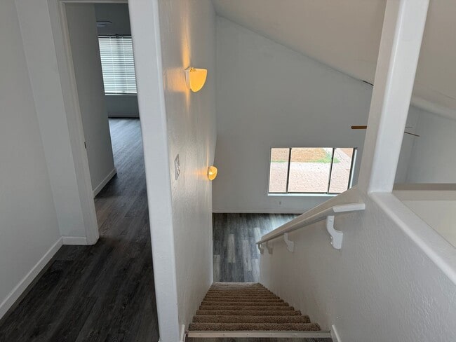 Building Photo - 2712 E Denim Trail