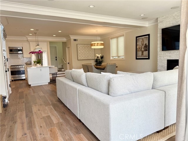 Building Photo - 512 Jasmine Ave