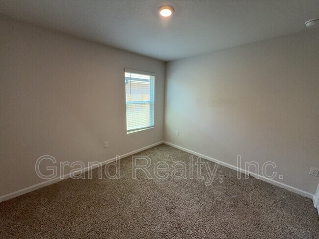 Building Photo - 4395 Winged Elm Ct