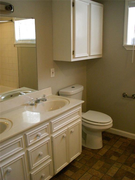 Building Photo - 143 Old Piney Trail
