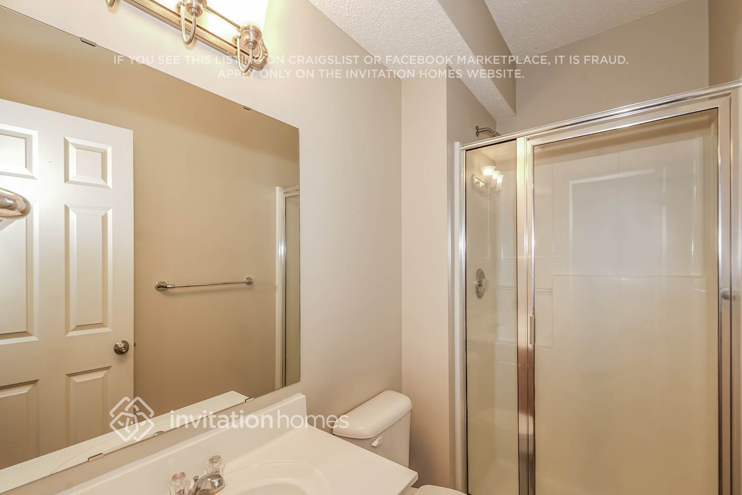 Building Photo - 15842 Cobblestone Lake Pkwy