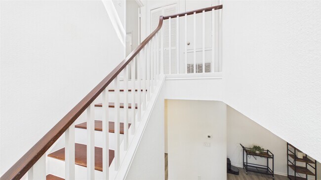 Building Photo - 1211 Jackson Blvd