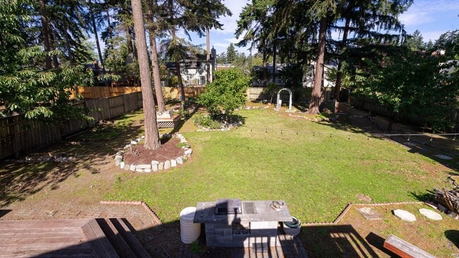 Building Photo - 3 Bed 2.5 Bath Home